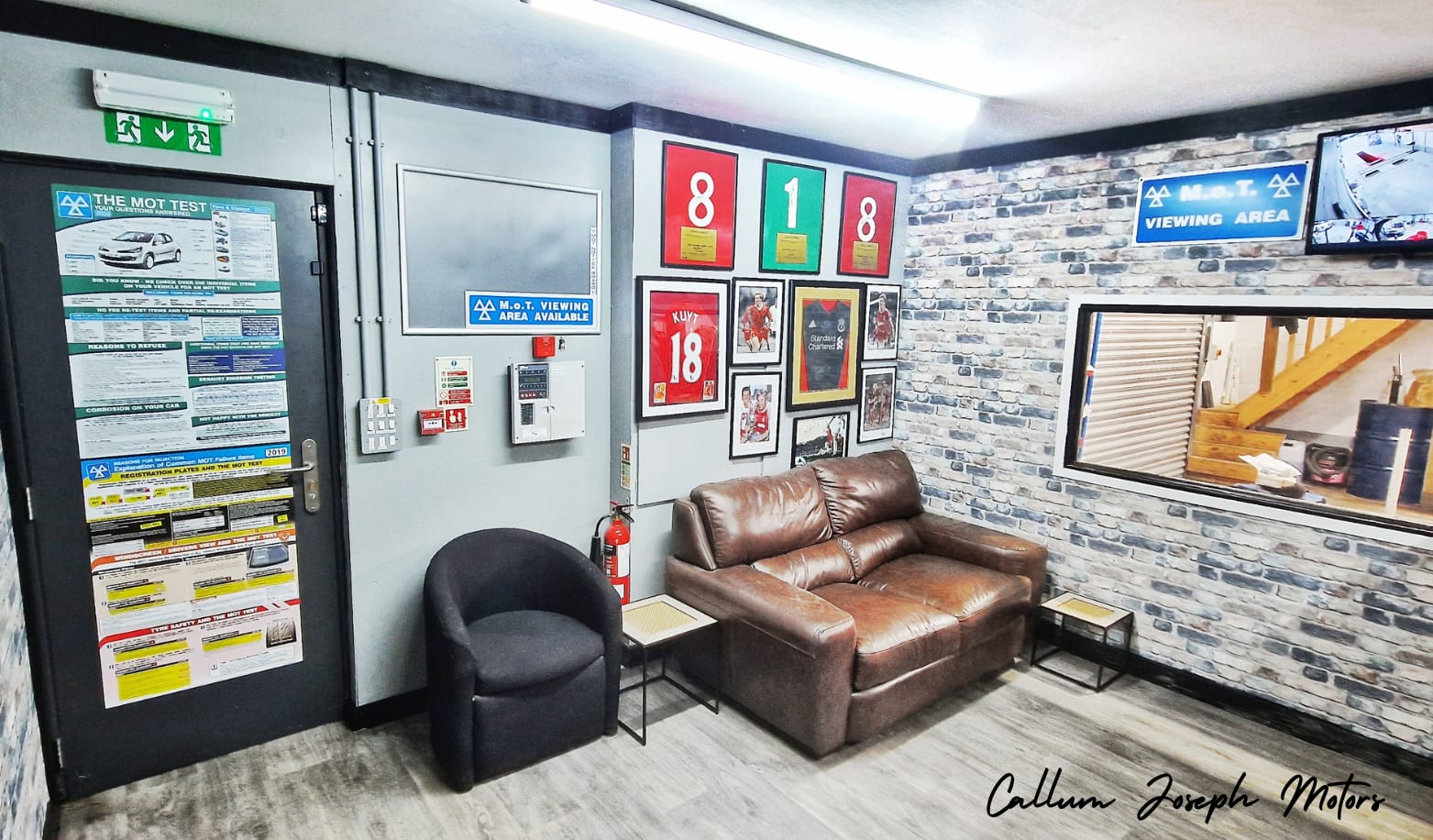 Customer waiting area at CF Motors